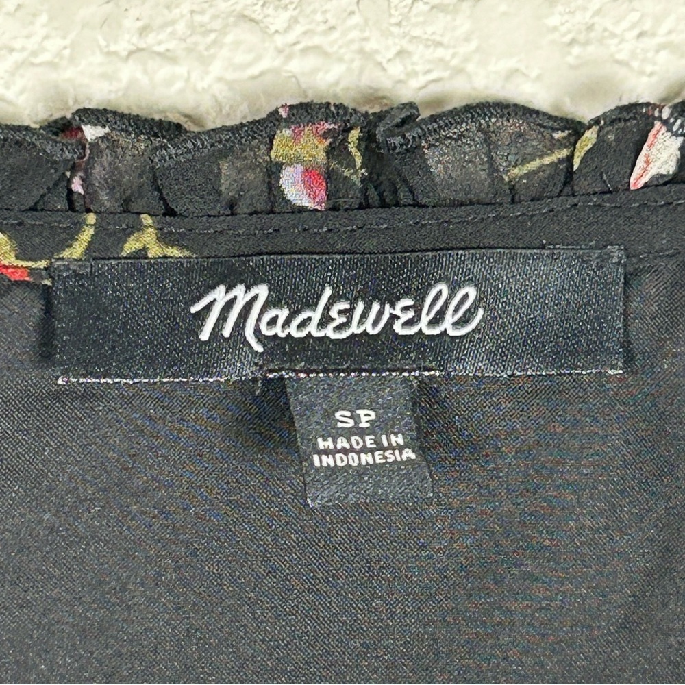 Madewell SP peasant faux wrap, v-neck, midi dress w/waist smocking and cuffs, - Picture 2 of 10